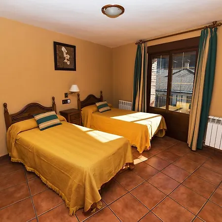 Raisa Guest house Hornos